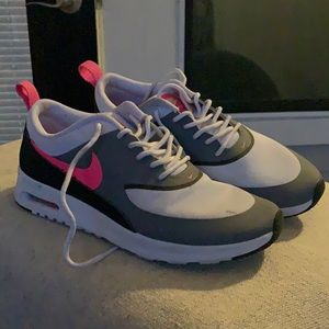 Nike women size 7